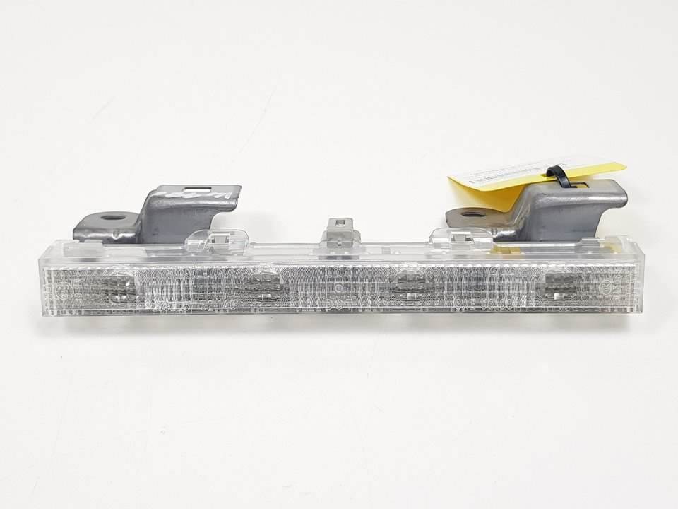 LUZ CENTRAL DE FRENO - TOYOTA - AURIS (E150)