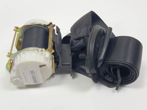 CINTURON SEGURIDAD DELANTERO DERECHO 33017492B BMW SERIE 1 BERLINA (E81/E87) Autodesguaces Alicante