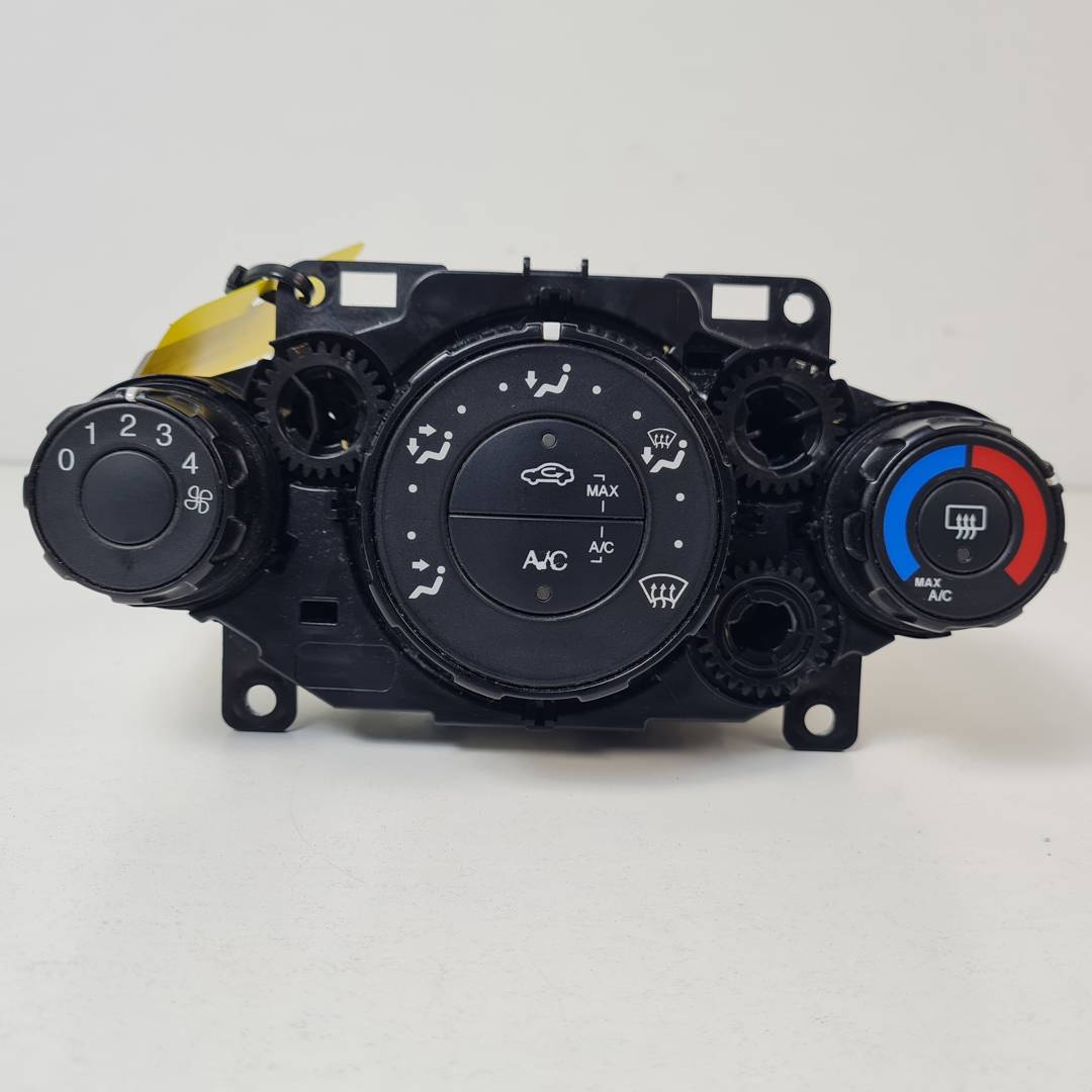 MANDO CALEFACCION / AIRE ACONDICIONADO - 8A6118549 - FORD - FIESTA (CB1)