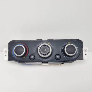 MANDO CALEFACCION / AIRE ACONDICIONADO T1001786G RENAULT MEGANE III BERLINA 5P Autodesguaces Alicante
