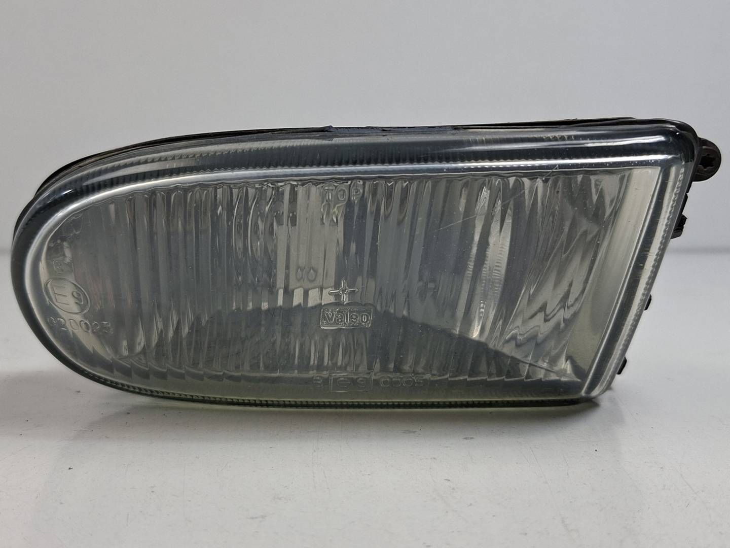 Feu antibrouillard droit - 7701042675E - RENAULT - ESPACE / GRAND ESPACE (JE0)