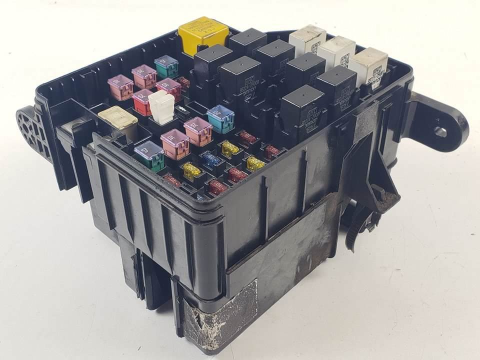 CAJA RELES / FUSIBLES - 9128826000 - HYUNDAI - SANTA FE (SM)
