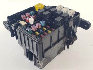 CAJA RELES / FUSIBLES 9128826000 HYUNDAI SANTA FE (SM) Autodesguaces Alicante