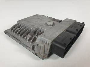 CENTRALITA MOTOR UCE 5WP44734 VOLKSWAGEN BEETLE (5C1) Autodesguaces Alicante