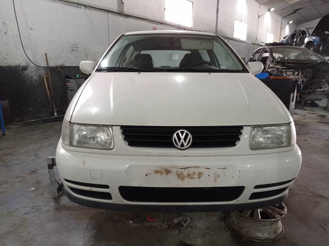 VOLKSWAGEN POLO BERLINA (6N1) (1994 - 1999)