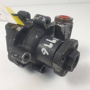 BOMBA DIRECCION 6N0422154F VOLKSWAGEN GOLF IV BERLINA (1J1) Autodesguaces Alicante