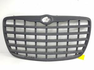 REJILLA DELANTERA 04806366AA CHRYSLER 300 C TOURING Autodesguaces Alicante