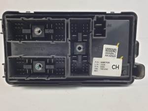 CAJA RELES / FUSIBLES 96857526 CHEVROLET MATIZ (M200) Autodesguaces Alicante