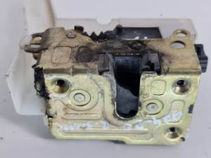 CERRADURA PUERTA TRASERA IZQUIERDA RENAULT MEGANE I SCENIC (JA0) Autodesguaces Alicante
