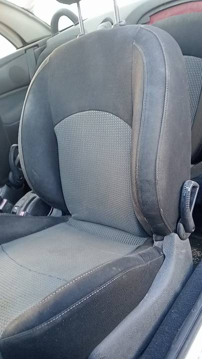 ASIENTO DELANTERO IZQUIERDO
