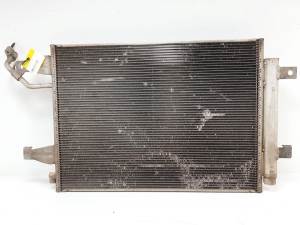 CONDENSADOR / RADIADOR AIRE ACONDICIONADO MITSUBISHI COLT BERLINA 5 (Z30A) Autodesguaces Alicante