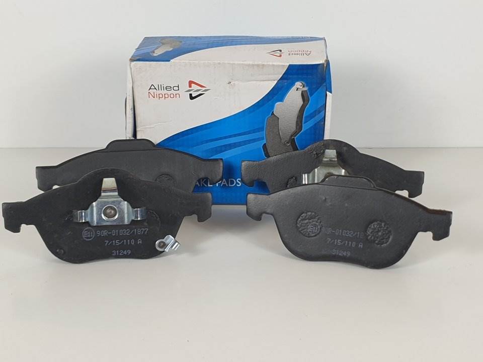 PASTILLAS DE FRENO - ADB31249 - TOYOTA - AVENSIS BERLINA (T22)