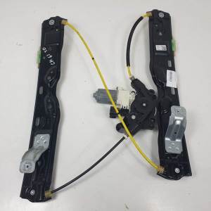 ELEVALUNAS TRASERO DERECHO J8A227000AC LAND ROVER RANGE ROVER VELAR Autodesguaces Alicante