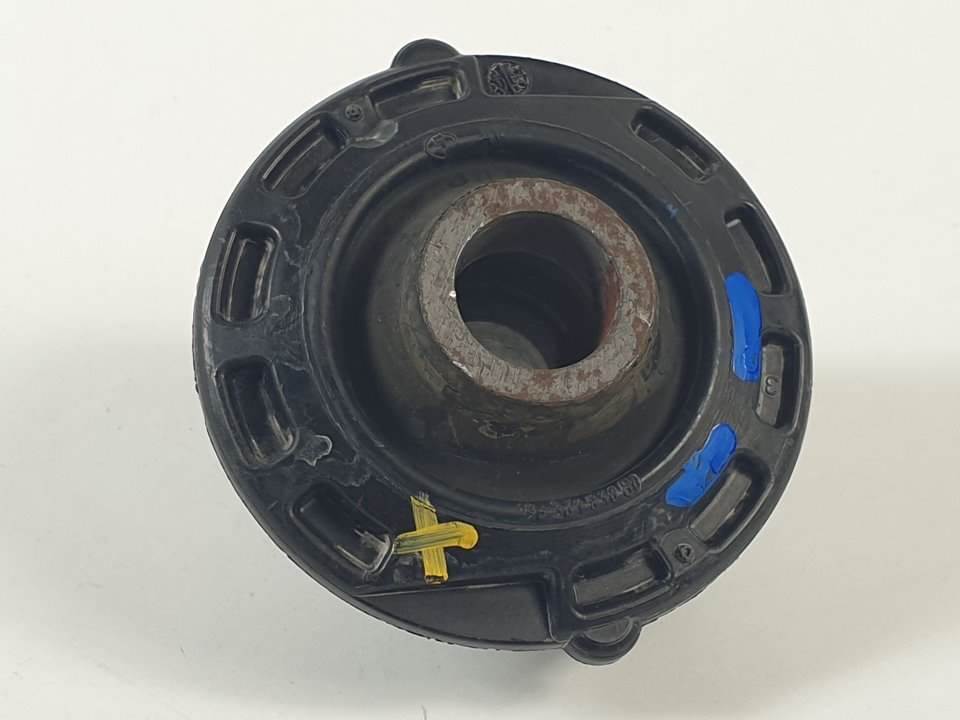 SOPORTE BRAZO SUSPENSION DELANTERO DERECHO - 352398 - CITROEN - C3 PLURIEL