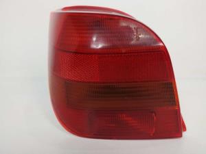 PILOTO TRASERO IZQUIERDO 89FG13N004BA FORD FIESTA BERL./COURIER Autodesguaces Alicante