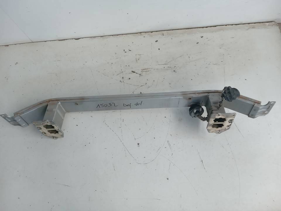 REFUERZO PARAGOLPES DELANTERO