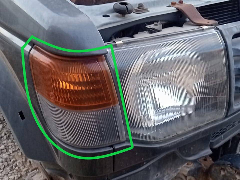 PILOTO DELANTERO DERECHO