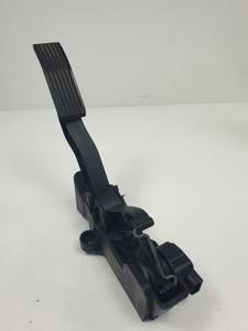 POTENCIOMETRO PEDAL A1693000104 MERCEDES CLASE B (W245) Autodesguaces Alicante