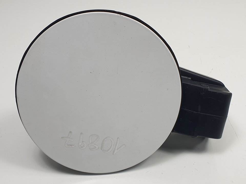 TAPA EXTERIOR COMBUSTIBLE - 695132L000 - HYUNDAI - I30 (FD)