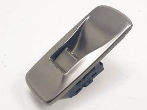 MANDO ELEVALUNAS DELANTERO DERECHO 8X2314717AB JAGUAR XF (X250) Autodesguaces Alicante