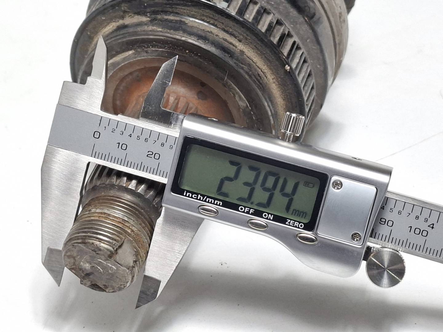 Foto 2 de Transmision Trasera Derecha BMW Serie 3 Compact (e46) (2001–2005)