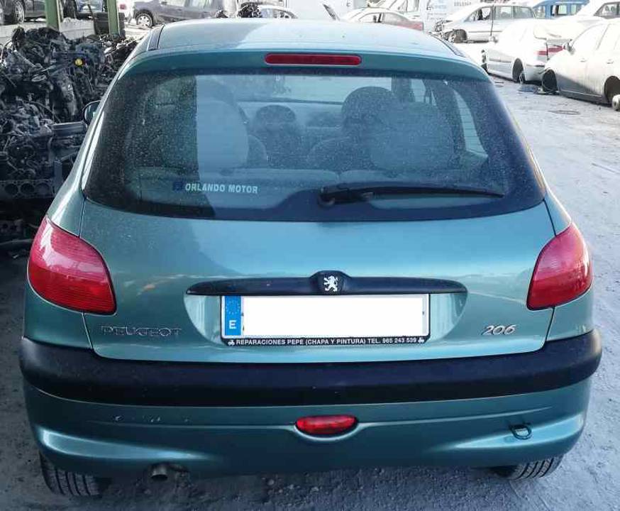 Imagen del vehículo PEUGEOT 206 BERLINA