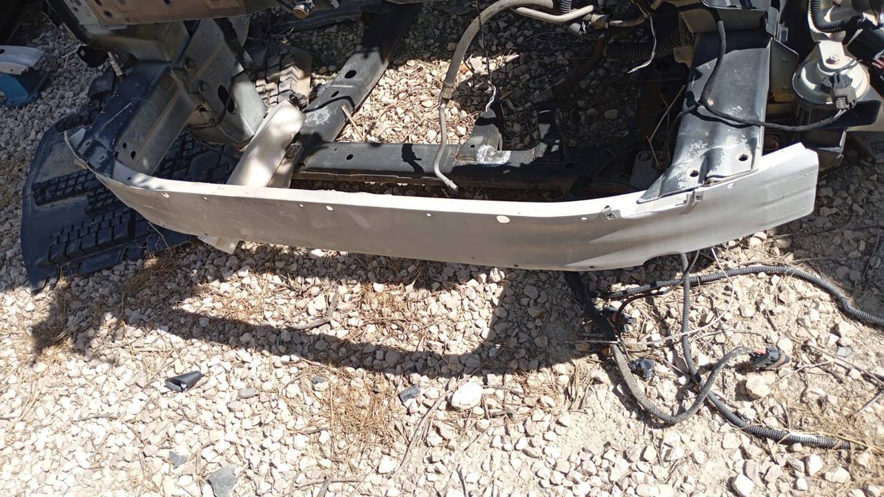 REFUERZO PARAGOLPES DELANTERO