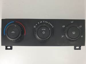 MANDO CALEFACCION / AIRE ACONDICIONADO 287054700118 TATA ARIA Autodesguaces Alicante