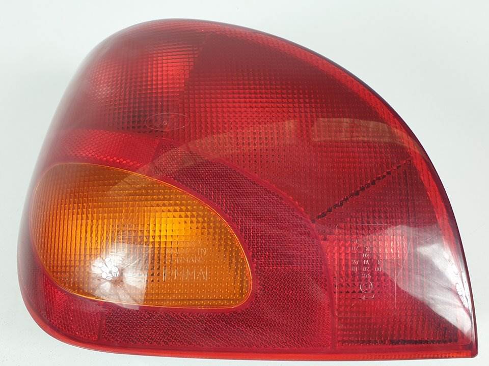 PILOTO TRASERO IZQUIERDO - 96FG13N004 - FORD - FIESTA BERLINA (DX)