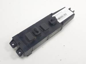 MANDO ELEVALUNAS DELANTERO IZQUIERDO 39754D CHRYSLER JEEP CHEROKEE (J) Autodesguaces Alicante