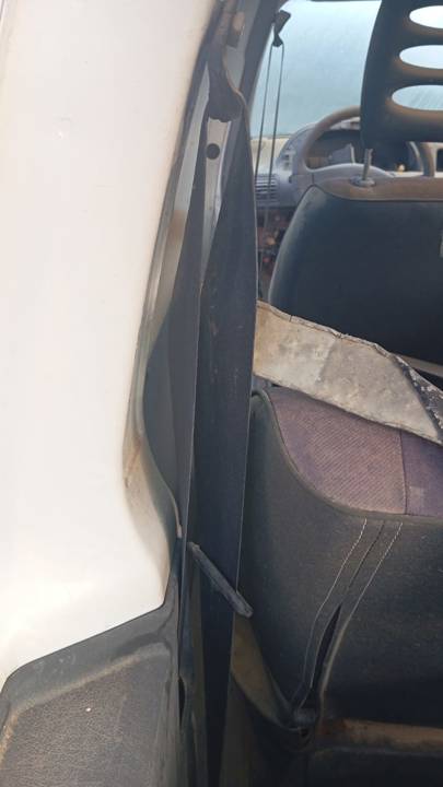 CINTURON SEGURIDAD TRASERO IZQUIERDO