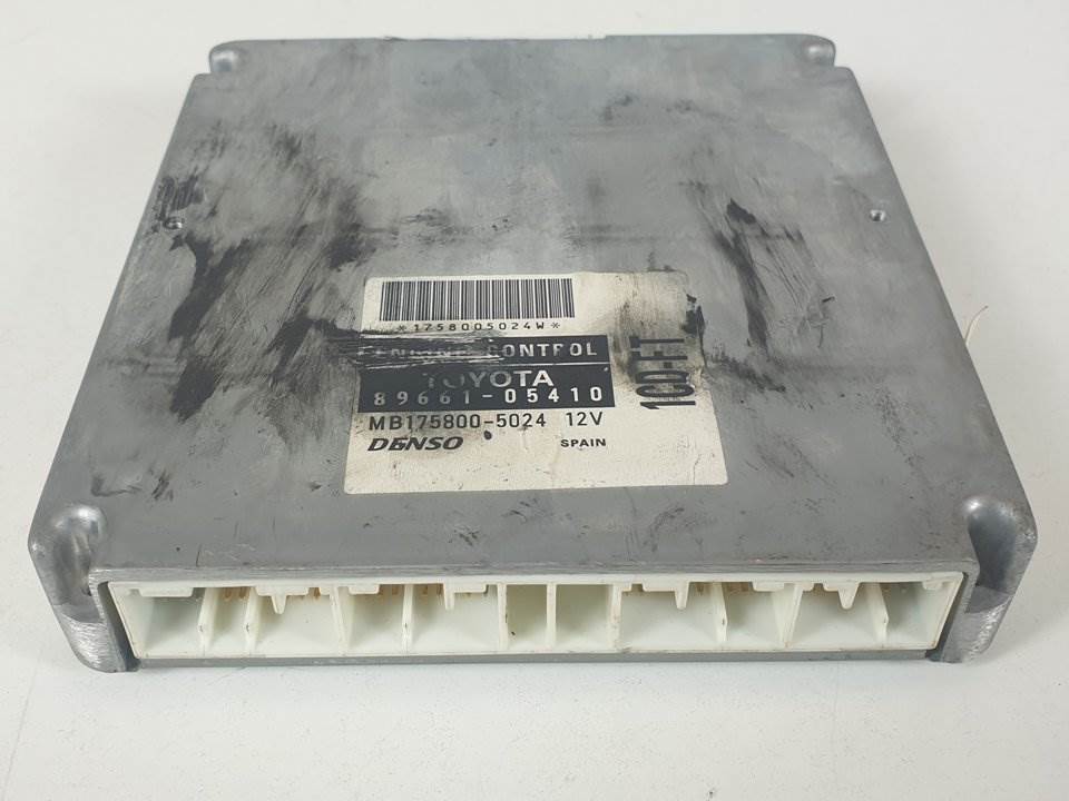Engine ECU - 8966105410 - TOYOTA - AVENSIS BERLINA (T22)
