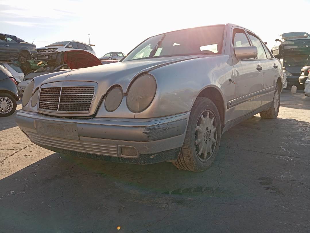 MERCEDES CLASE E (W210) BERLINA (1995 - 2002)