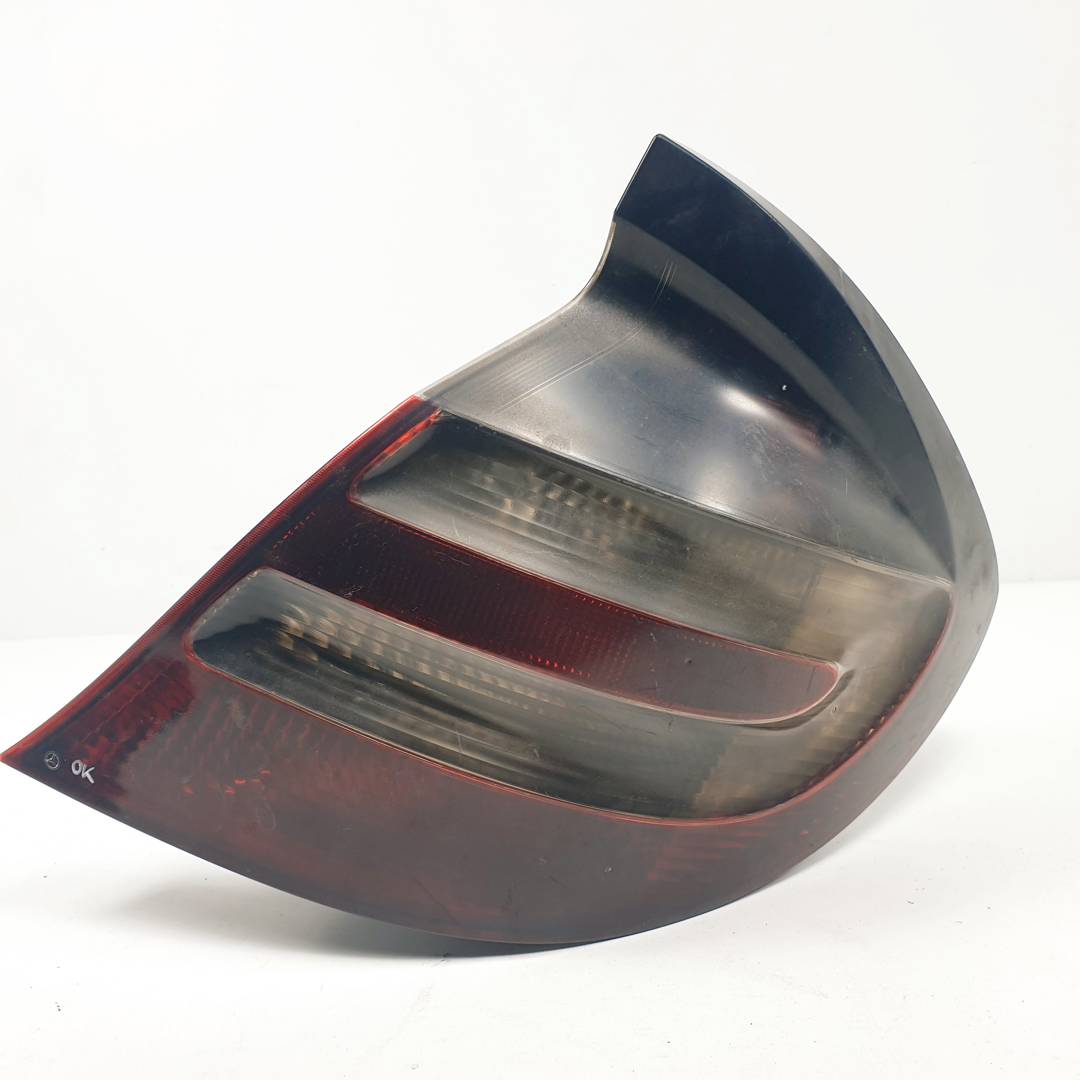 PILOTO TRASERO DERECHO - A2038202664KZ - MERCEDES - CLASE C (W203) SPORTCOUPE