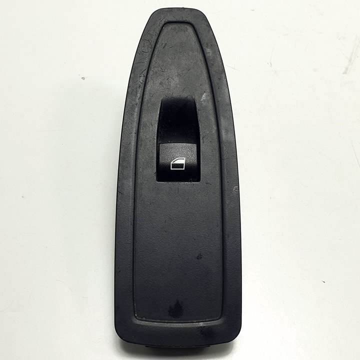MANDO ELEVALUNAS DELANTERO DERECHO - 920810702 - BMW - SERIE 3 TOURING (F31)