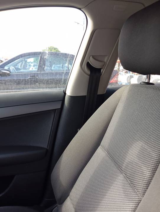 CINTURON SEGURIDAD DELANTERO DERECHO