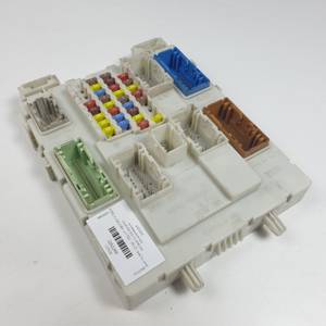 CAJA RELES / FUSIBLES DV6T14A073FE FORD KUGA (CBS) Autodesguaces Alicante