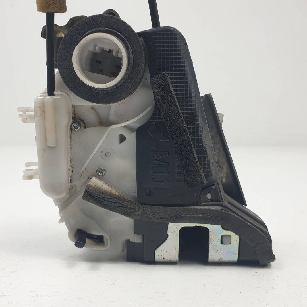 CERRADURA PUERTA TRASERA DERECHA - TOYOTA - PRIUS (ZVW30)