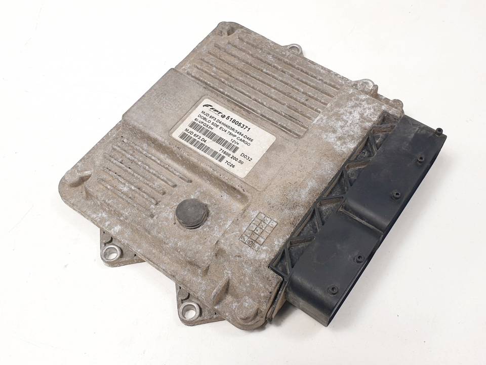 CENTRALITA MOTOR UCE 51805371 FIAT DOBLO CARGO (223) Autodesguaces Alicante