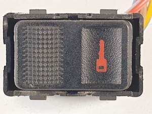 INTERRUPTOR 8L0962107A AUDI A4 BERLINA (B5) (8D2) Autodesguaces Alicante