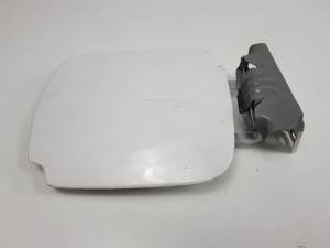 TAPA EXTERIOR COMBUSTIBLE DACIA DUSTER Autodesguaces Alicante