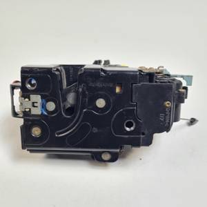 CERRADURA PUERTA DELANTERA DERECHA 3D1837016 VOLKSWAGEN TOURAN (1T1) Autodesguaces Alicante