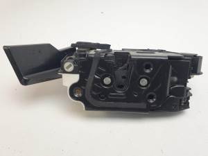 CERRADURA PUERTA TRASERA IZQUIERDA 5K4839015R SKODA YETI Autodesguaces Alicante