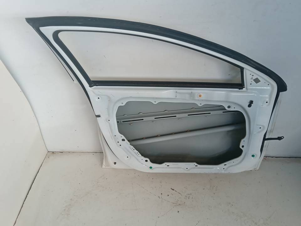 PUERTA DELANTERA IZQUIERDA