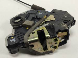CERRADURA PUERTA DELANTERA IZQUIERDA LEXUS RX 300(MCU35) Autodesguaces Alicante