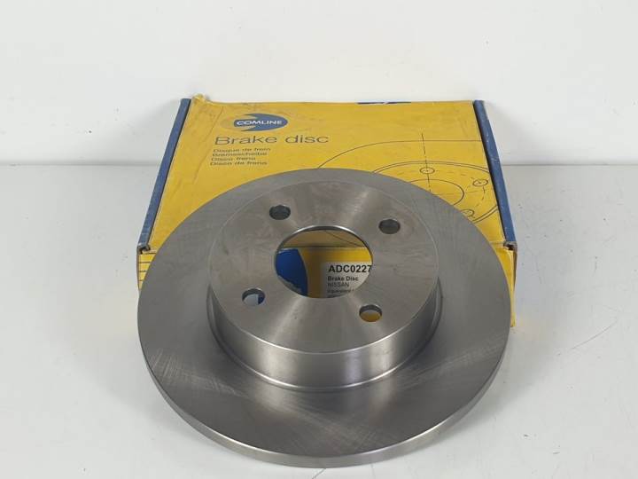 DISCO FRENO DELANTERO ADC0227 NISSAN PRIMERA BERL./FAMILIAR (P10/W10) Autodesguaces Alicante