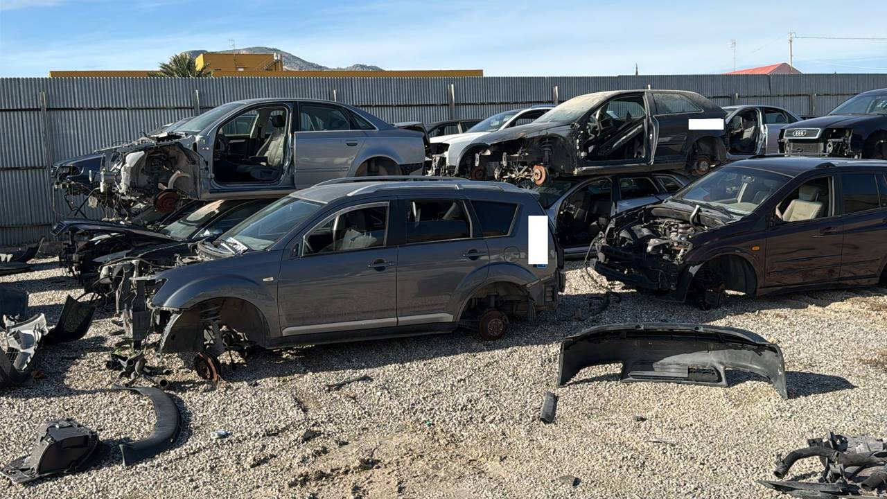 Imagen del vehículo MITSUBISHI OUTLANDER (CW0)