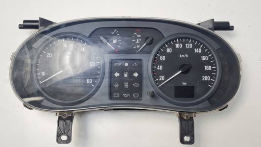 CUADRO INSTRUMENTOS P8200252450A OPEL VIVARO Autodesguaces Alicante