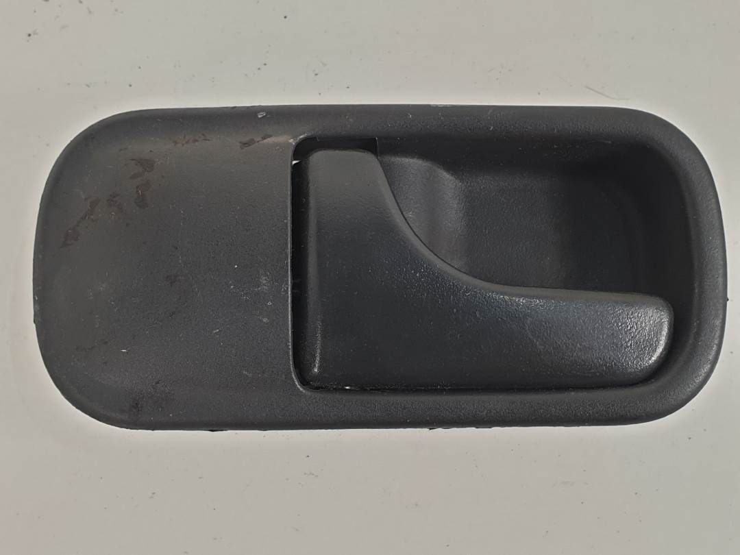 MANETA INTERIOR TRASERA IZQUIERDA - NISSAN - TERRANO/TERRANO.II (R20)