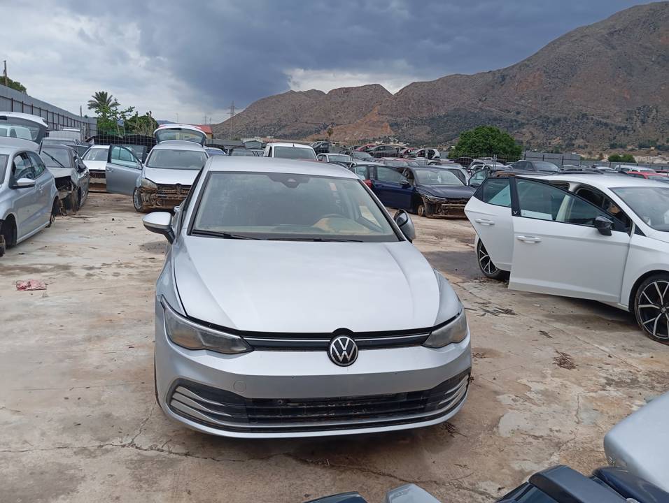 Imagen del vehículo VOLKSWAGEN GOLF VIII LIM. (CD1)